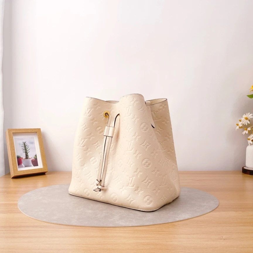 95新 LouisVuitton/路易威登 NEONOE 水桶/单肩包/1972