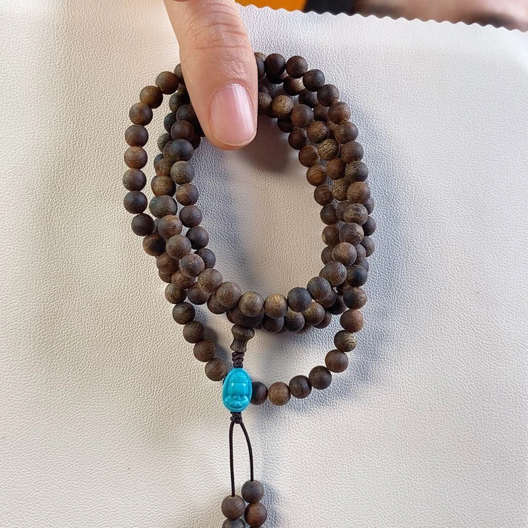 未镶嵌绿松石颈饰