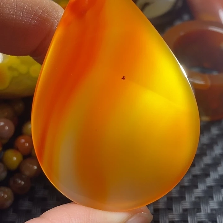 玛瑙/玉髓颈饰未镶嵌张*哲