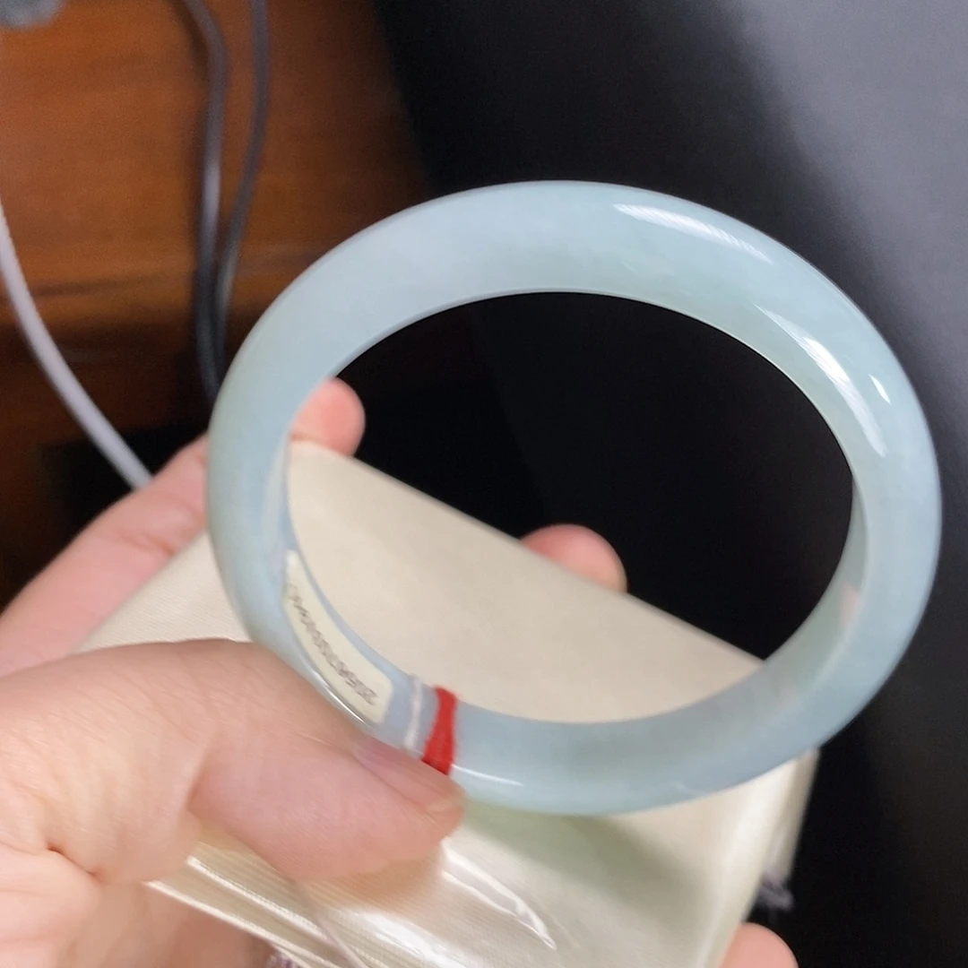 翡翠未镶嵌手镯57圈