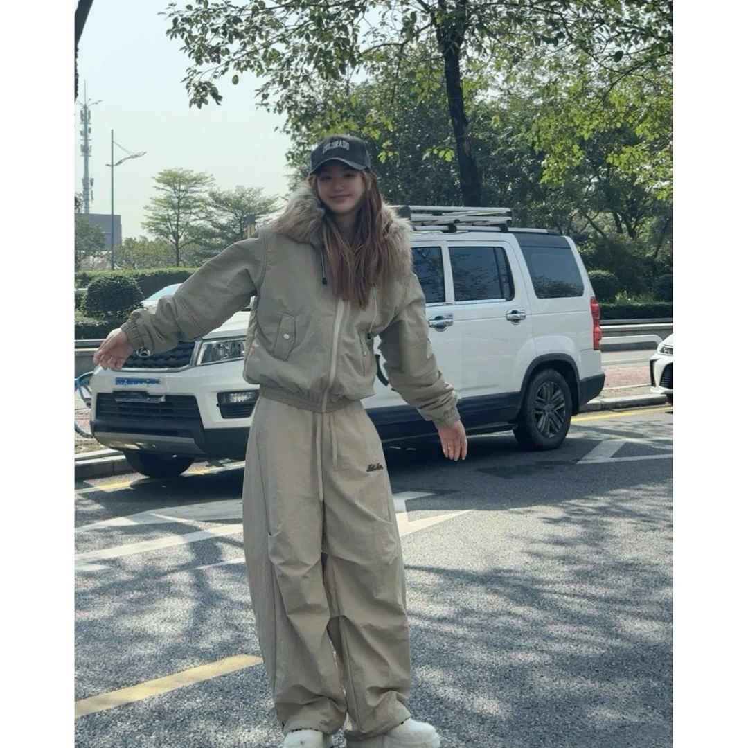 美式毛领连帽棉服外套女冬季爆款设计感加厚派客服棉衣时尚套装