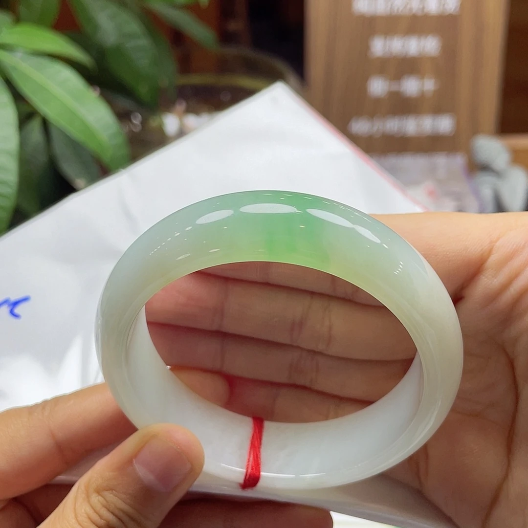 翡翠手镯未镶嵌20 号链接