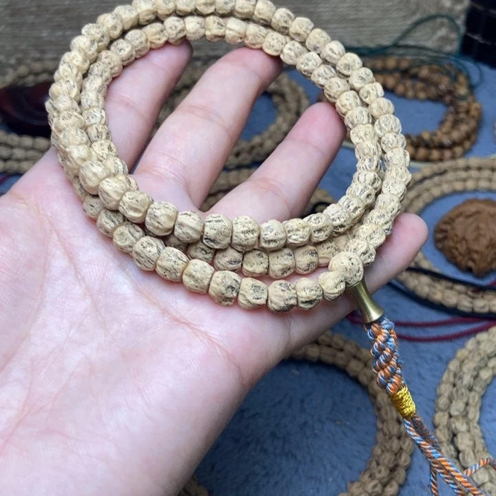 【闪购商品】吊坠柏香籽/百香籽