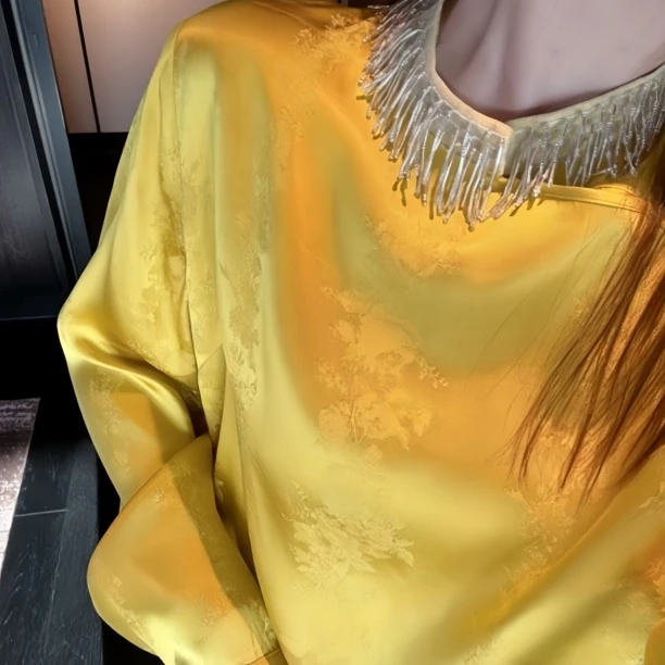 Lillieee-金玉簇 新中式国风钉珠半高领暗纹提花斜襟百搭宽松上衣