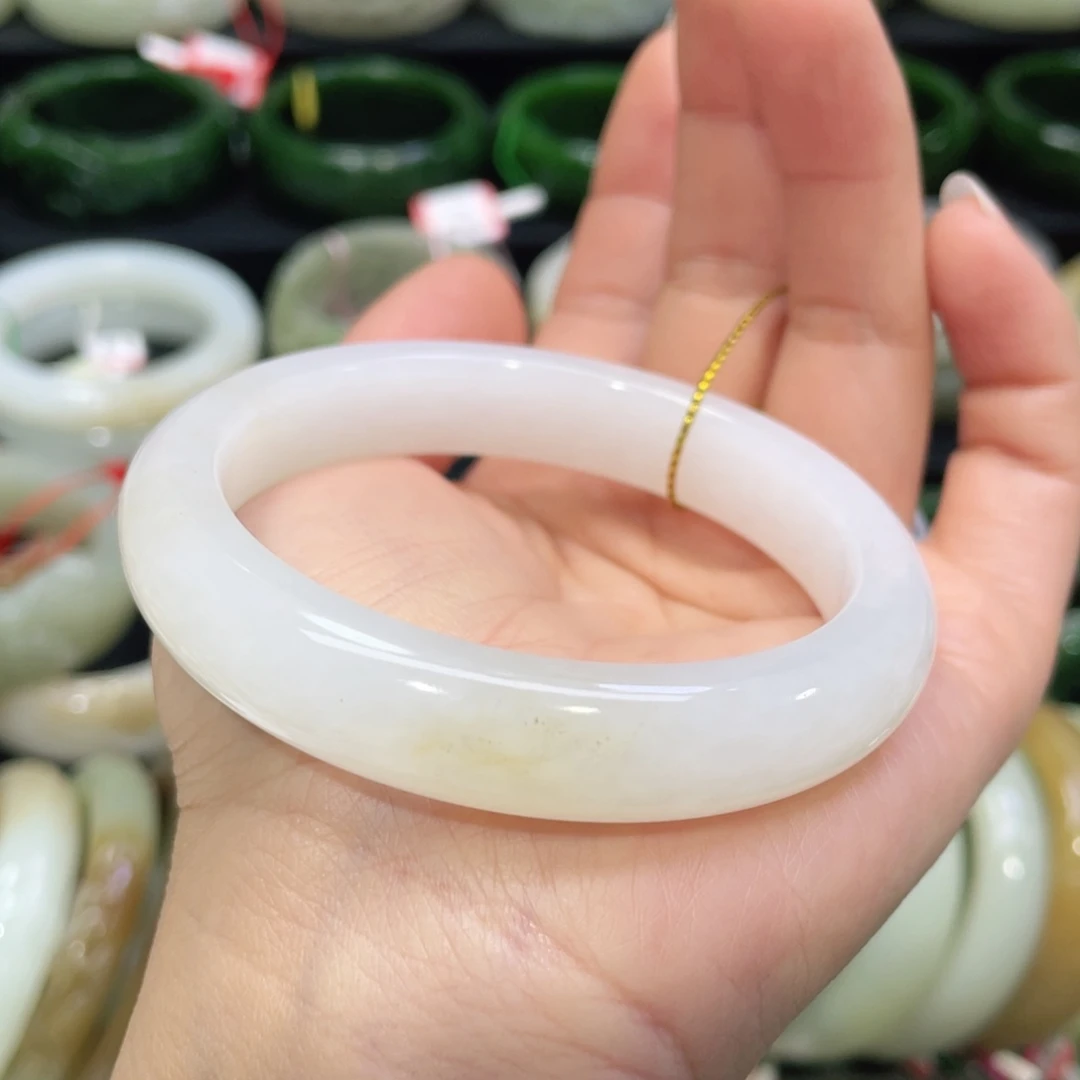 未镶嵌手镯和田玉51