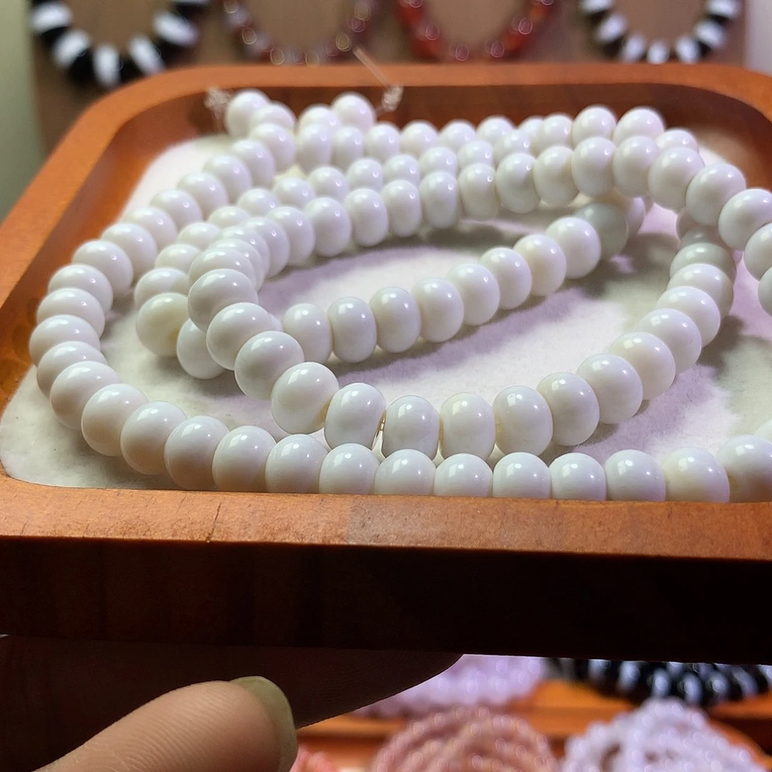 未镶嵌手链玛瑙/玉髓高瓷白