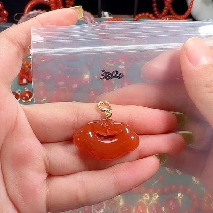 南红玛瑙银S925镶嵌耳饰