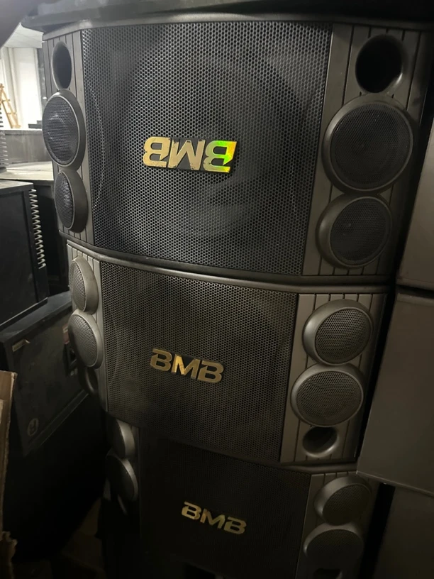 8新  BMB10寸卡包箱一对（不包邮）