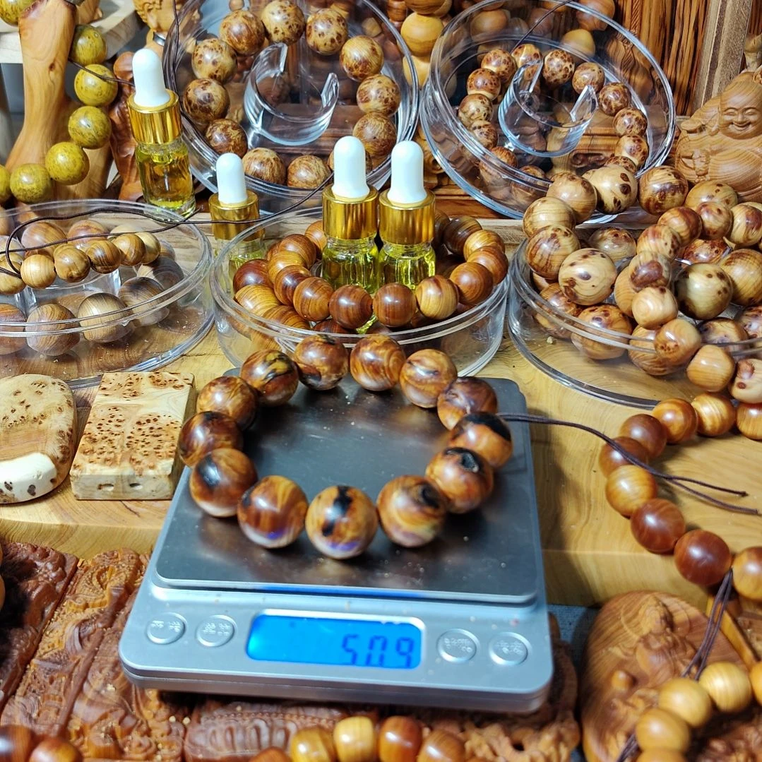 9****哈太行崖柏手工艺品