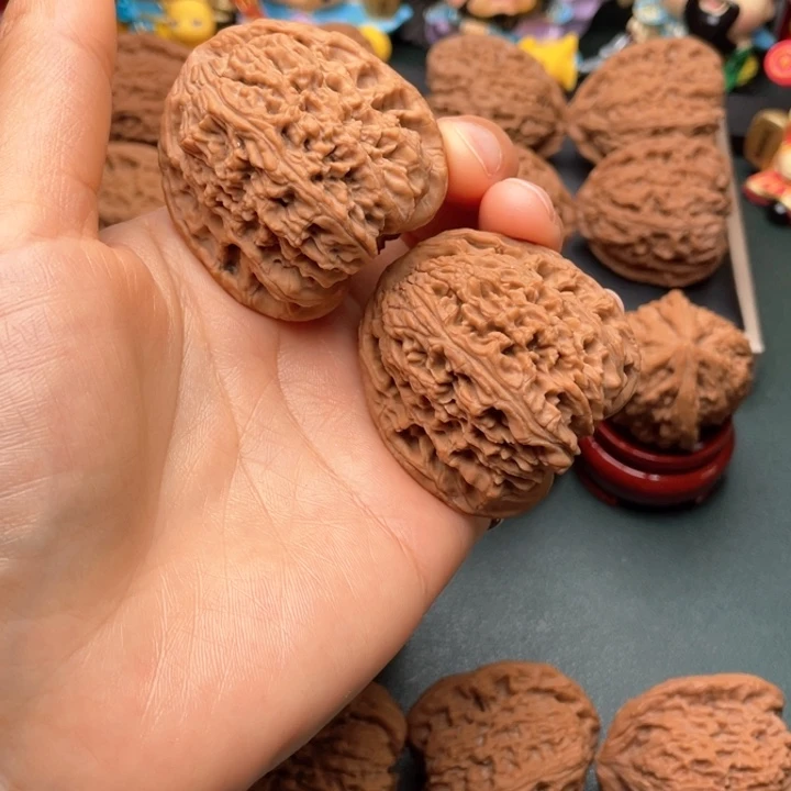 文玩核桃吊坠耐**斯43尺满肉大高炮972