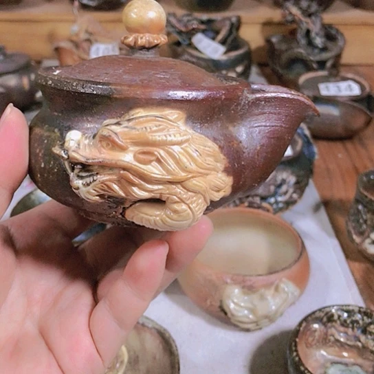 瓷片微瑕的龙宝瓶