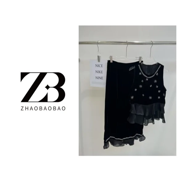 【ZHAOBAOBAO】”暗夜星辰“ 真丝绒刺绣两件套