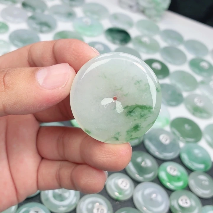 翡翠未镶嵌颈饰缅甸天然A货翡翠40-6.3