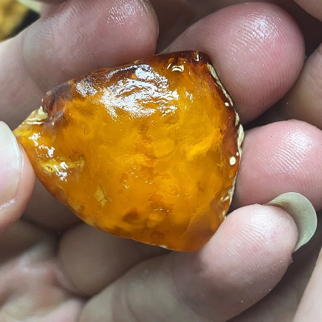 定制琥珀未镶嵌?定制