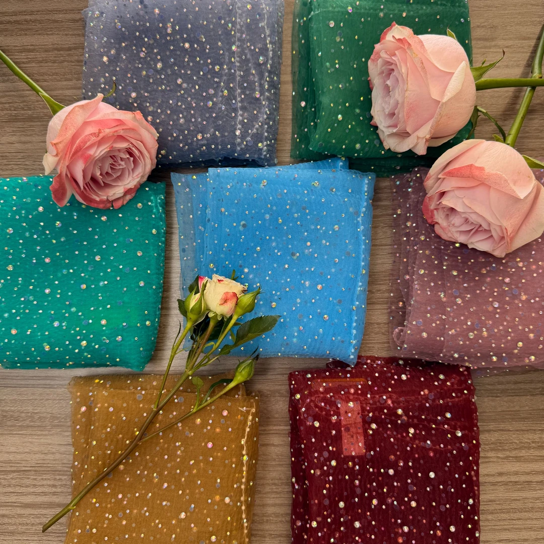 时尚爆闪大小钻款泡泡纱巾，减龄春夏款