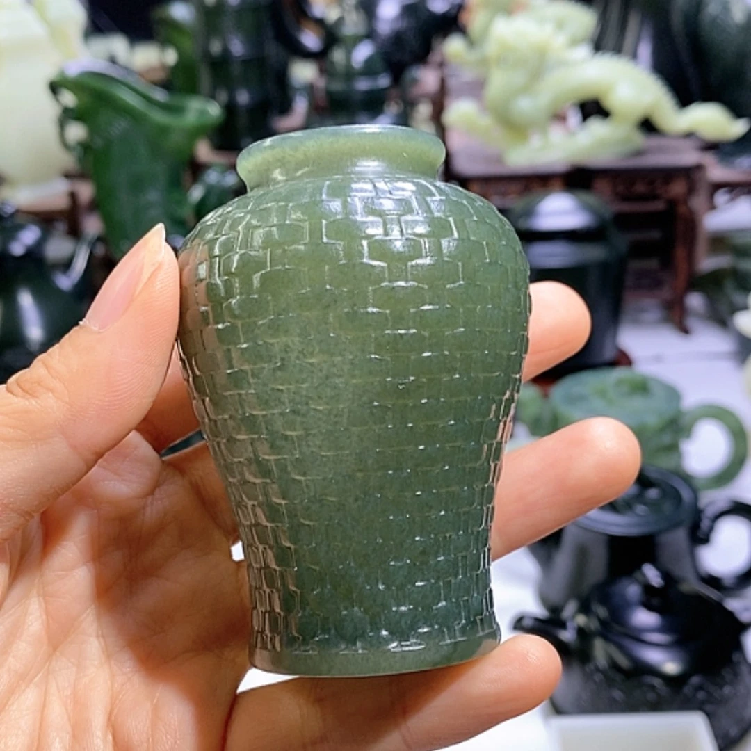 【闪购商品】和田玉未镶嵌摆件小玉瓶