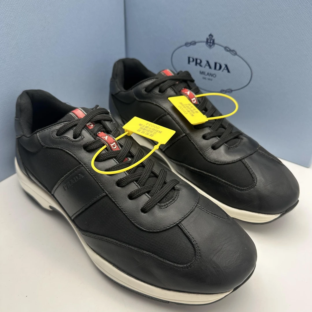 95新 Prada/普拉达 43欧码/黑色织物面拼接休闲运动鞋舒适透气