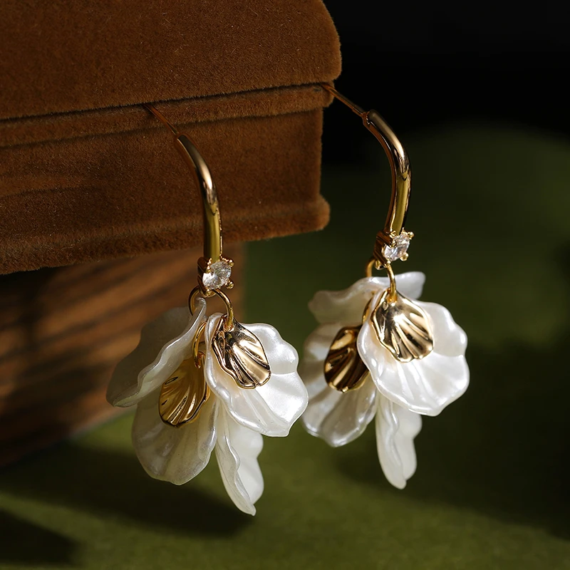 铜合金耳饰 FRENCH【轻度定制】  甜美贝壳设计轻奢银针耳环女E1333