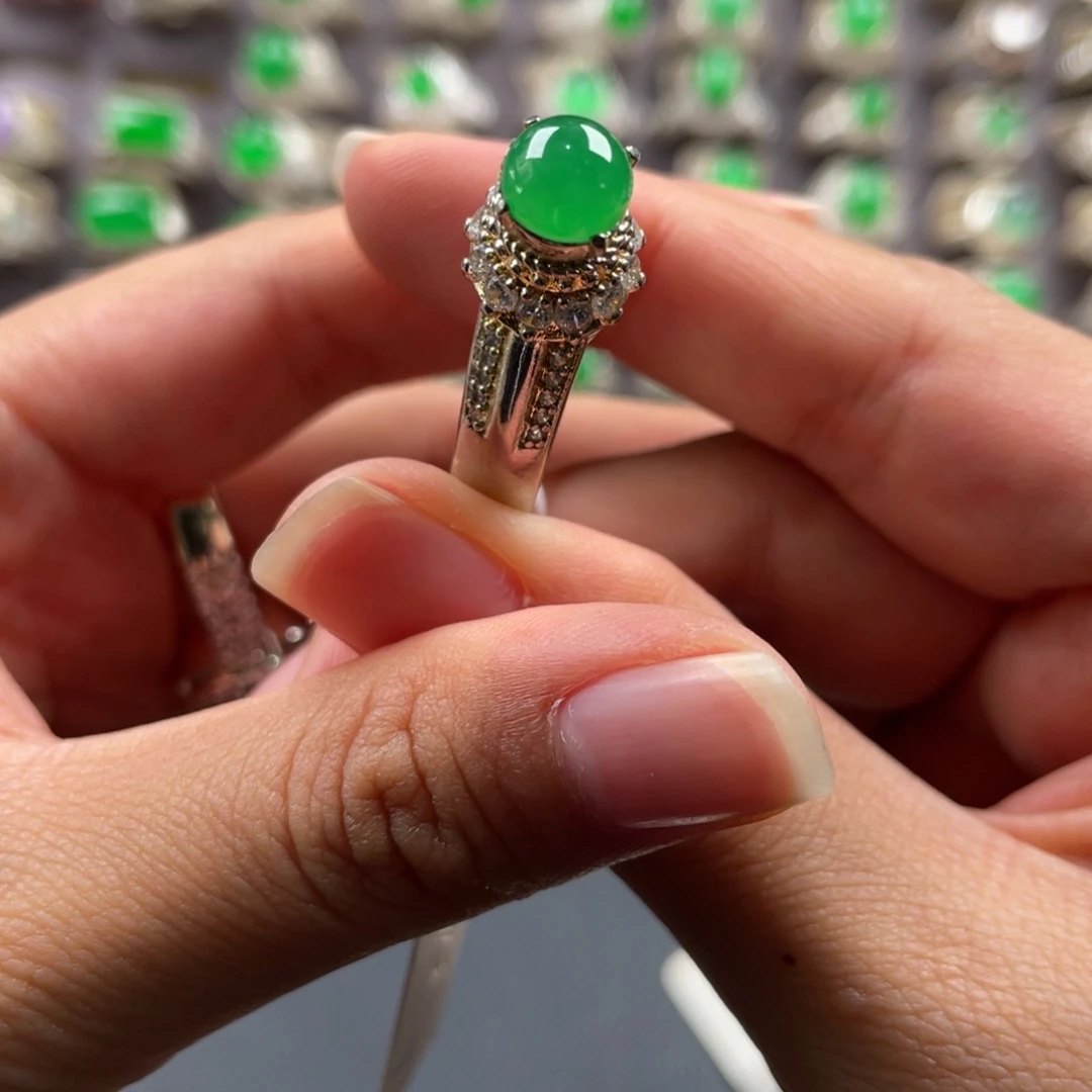 定制翡翠未镶嵌翡翠