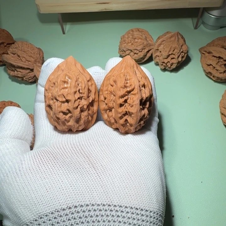 S***y文玩核桃吊坠至尊宝