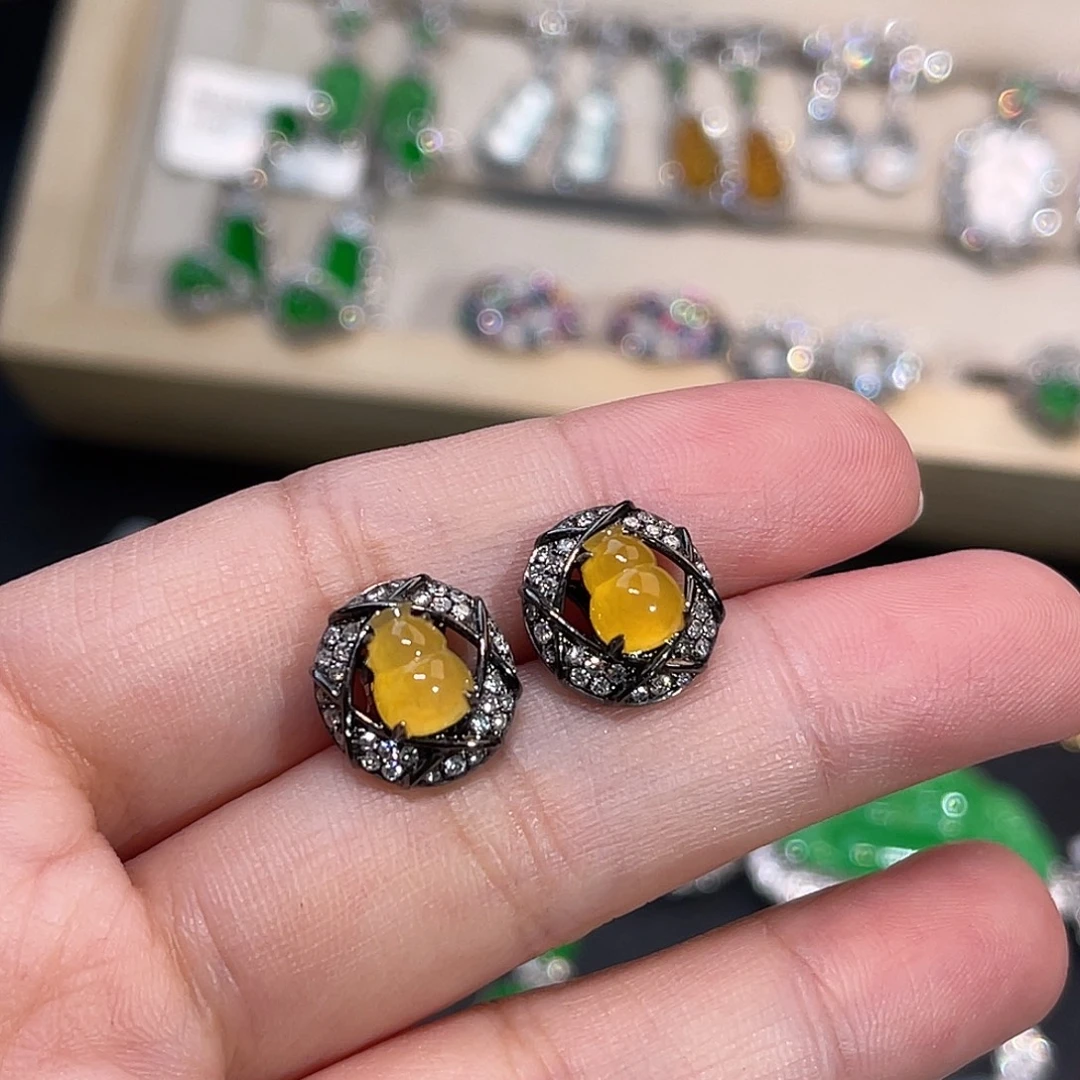 翡翠18K金镶嵌耳饰黄翡葫芦