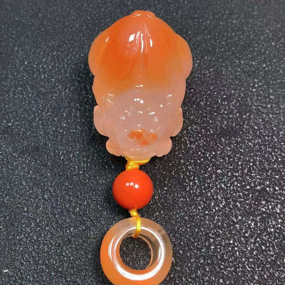 精品南红配饰貔貅侧挂提溜，特色十足，尺寸18x25.5x17.5mm