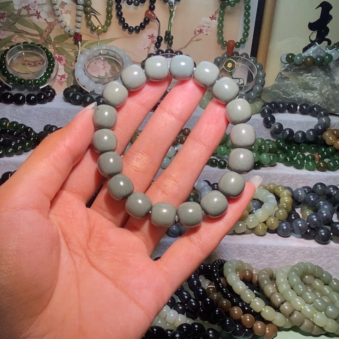 和田玉未镶嵌手链