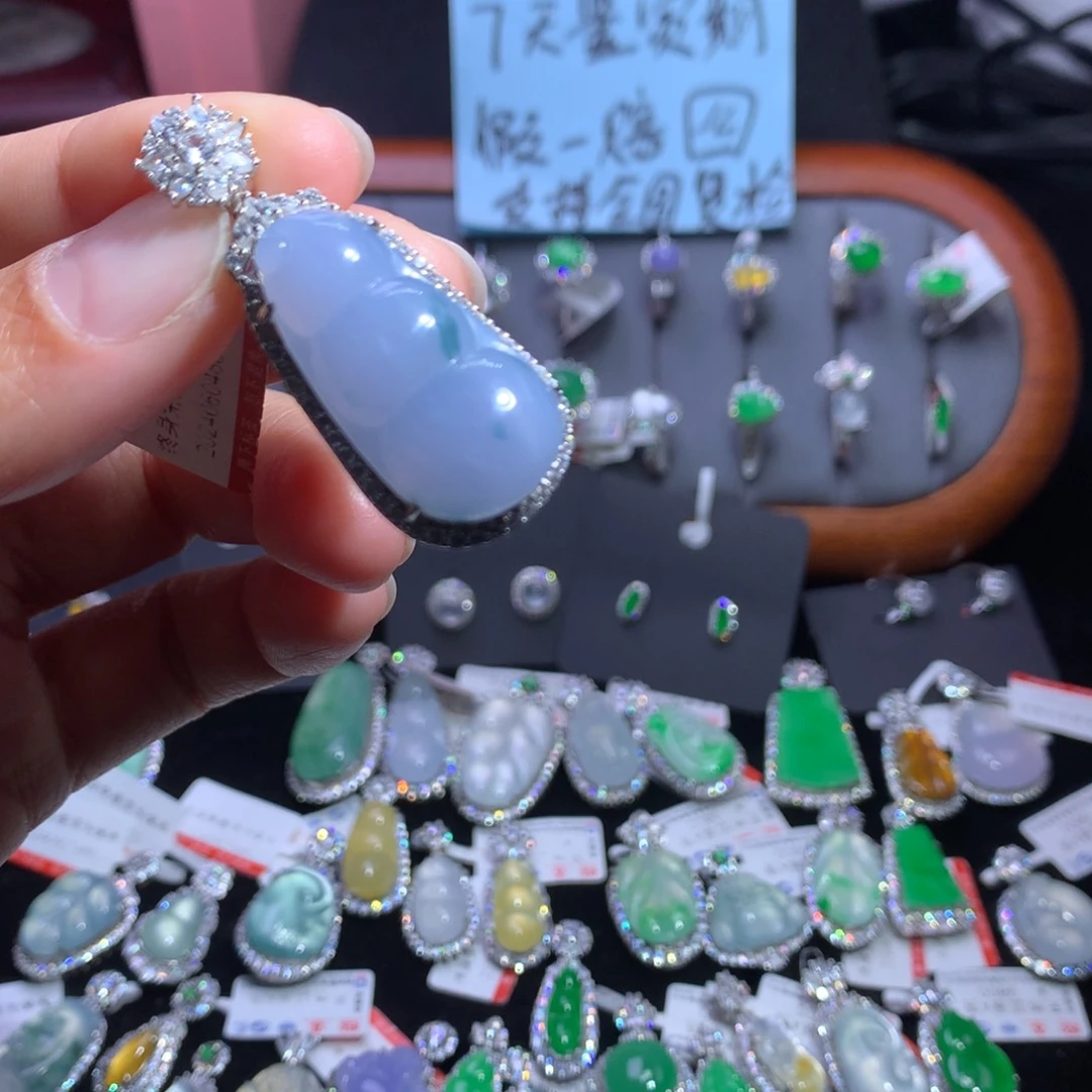 翡翠颈饰银S925镶嵌天然翡翠A货缅料冰紫福豆吊坠