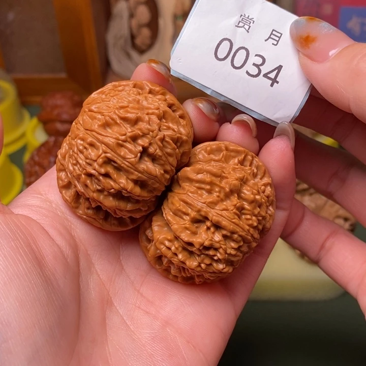 文玩核桃把件45闷白0034