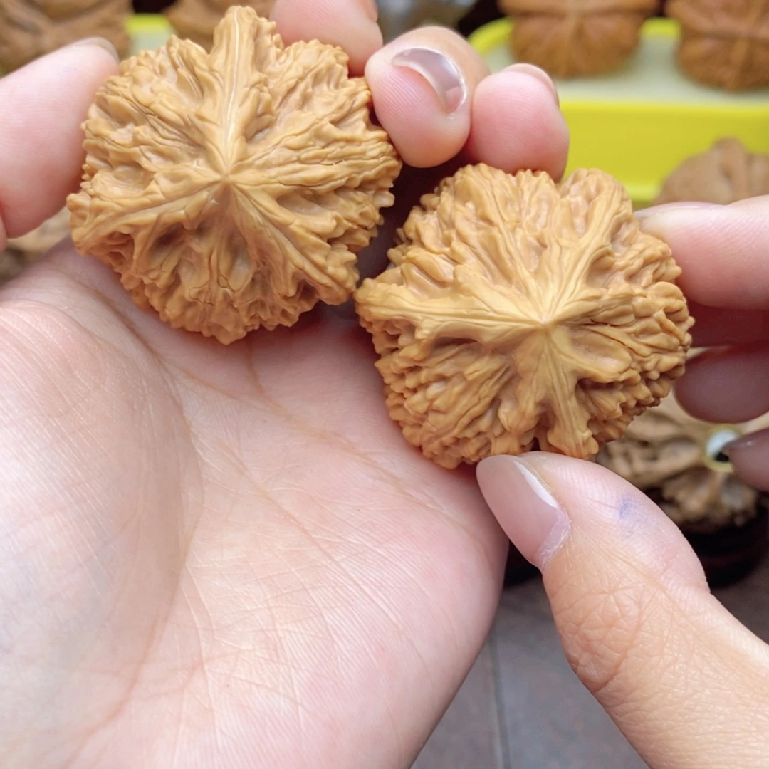 文玩核桃吊坠蛋*饭文山三棱 207号