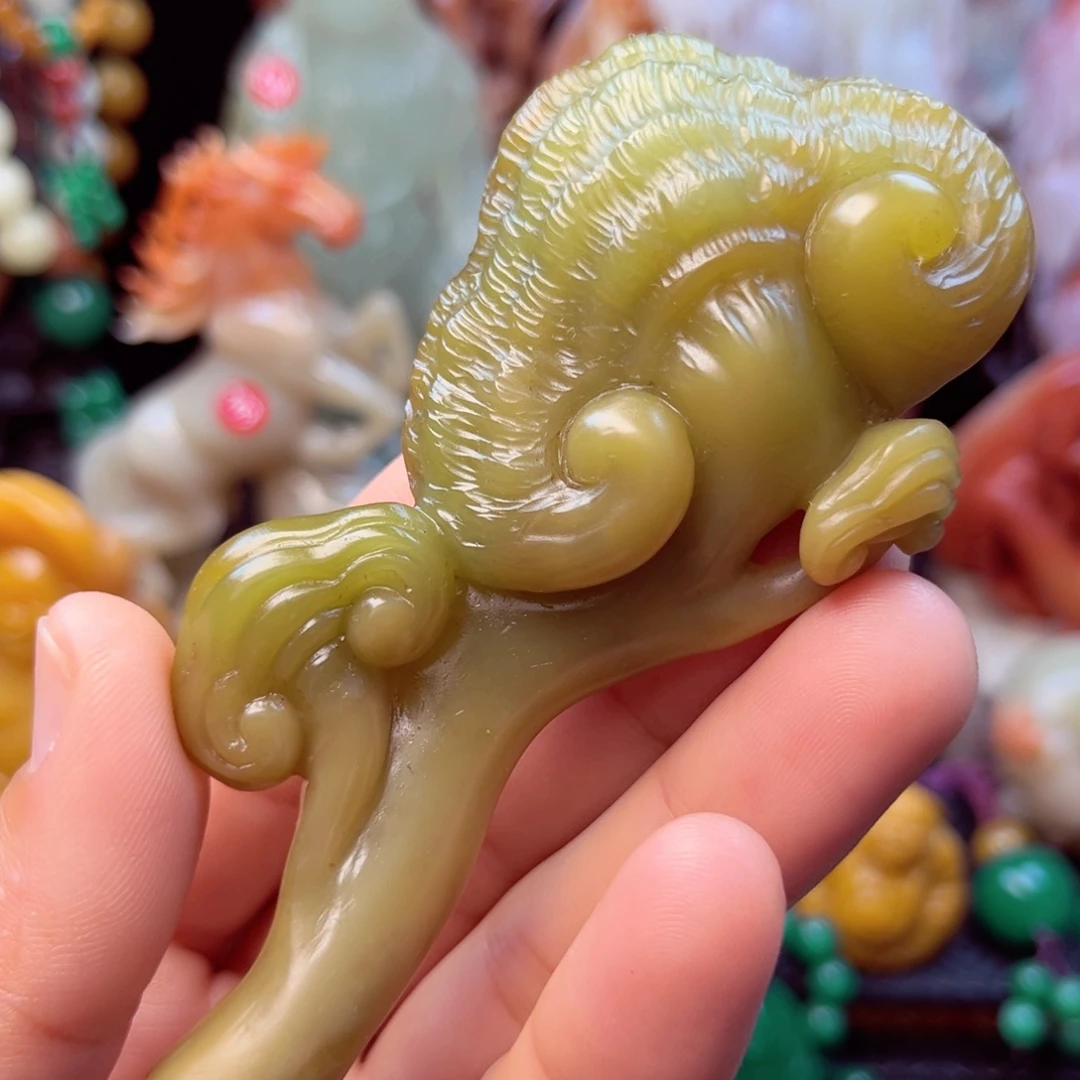 寿山石灵芝手玩件