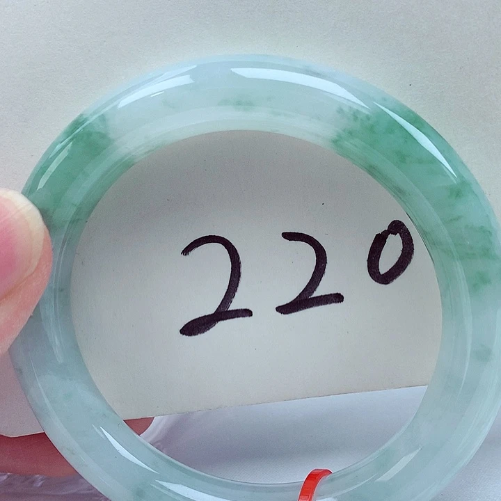 翡翠未镶嵌手镯翡翠