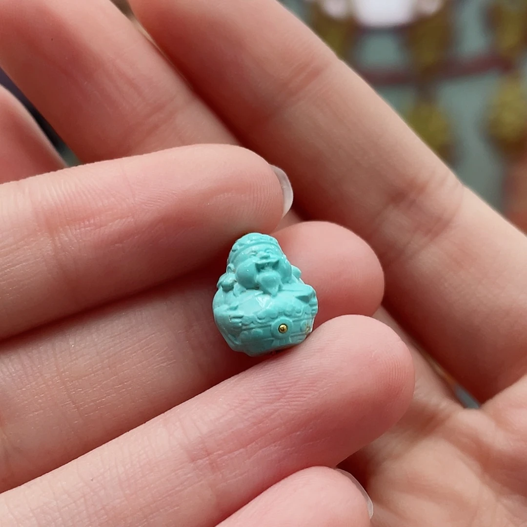 绿松石颈饰未镶嵌