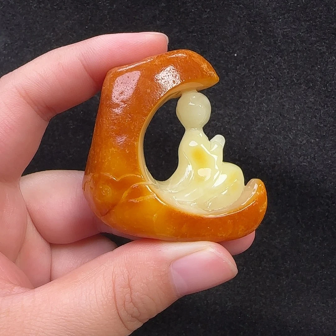 蜜蜡未镶嵌珠宝奇石