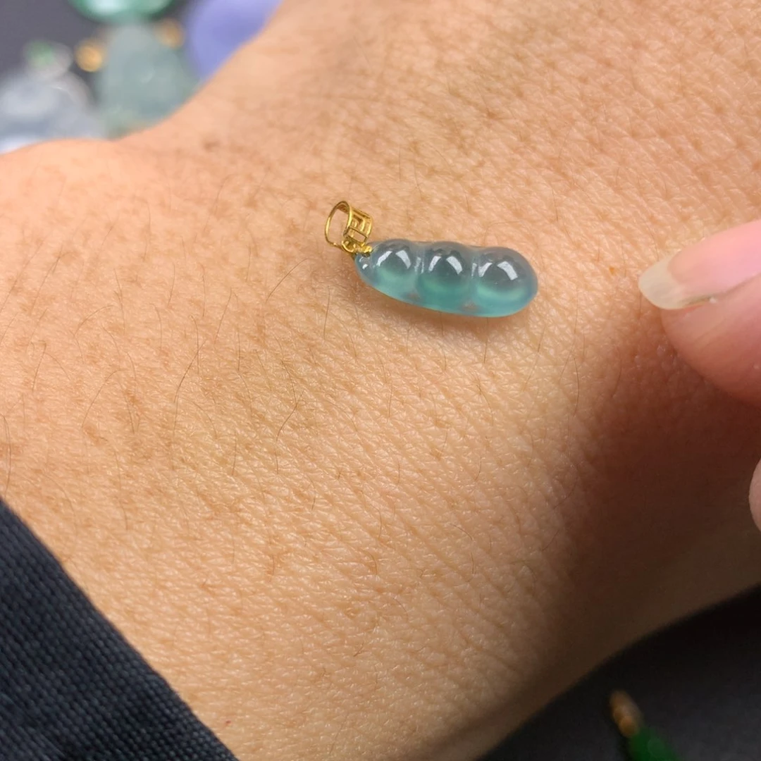 【闪购商品】颈饰18K金镶嵌翡翠翡翠