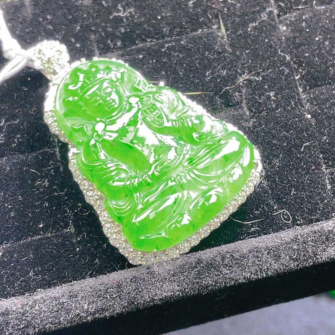 翡翠颈饰未镶嵌79，