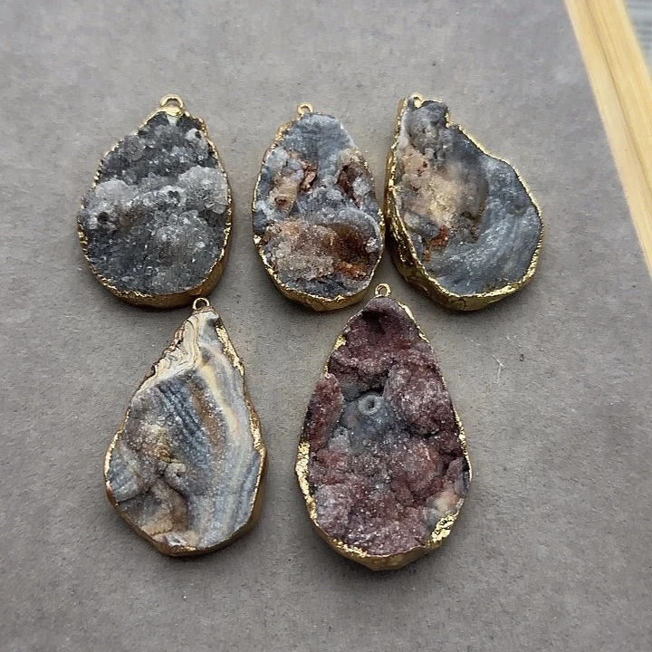 查罗石合金珠宝半成品水晶吊坠一个