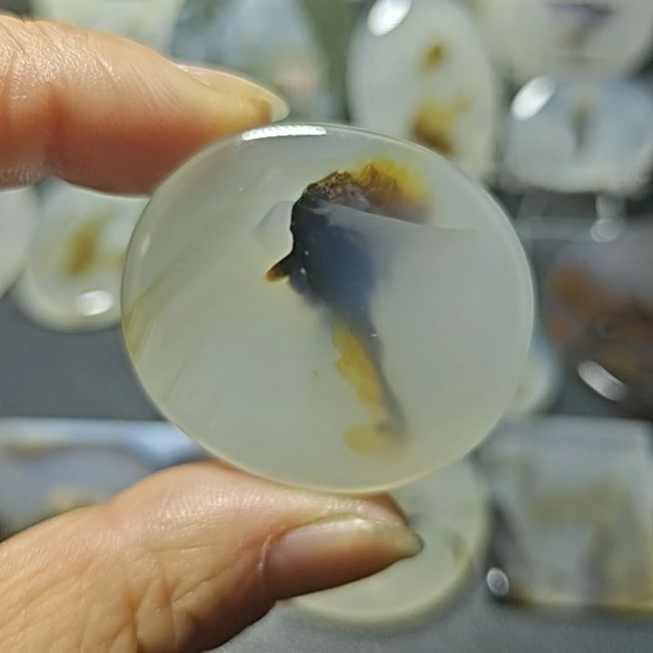 玛瑙/玉髓未镶嵌珠宝奇石