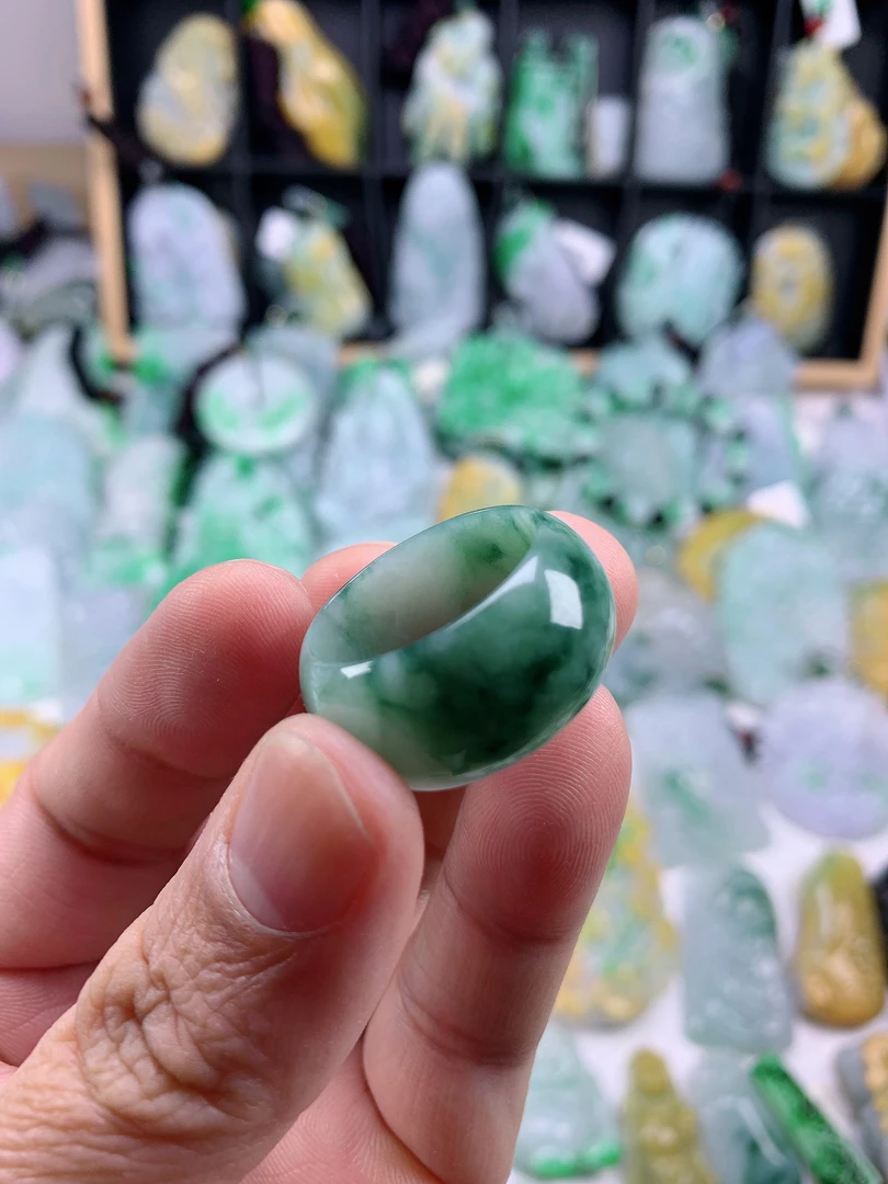缅甸天然A货翡翠宽板飘花轮胎戒指23号（内径20.4）