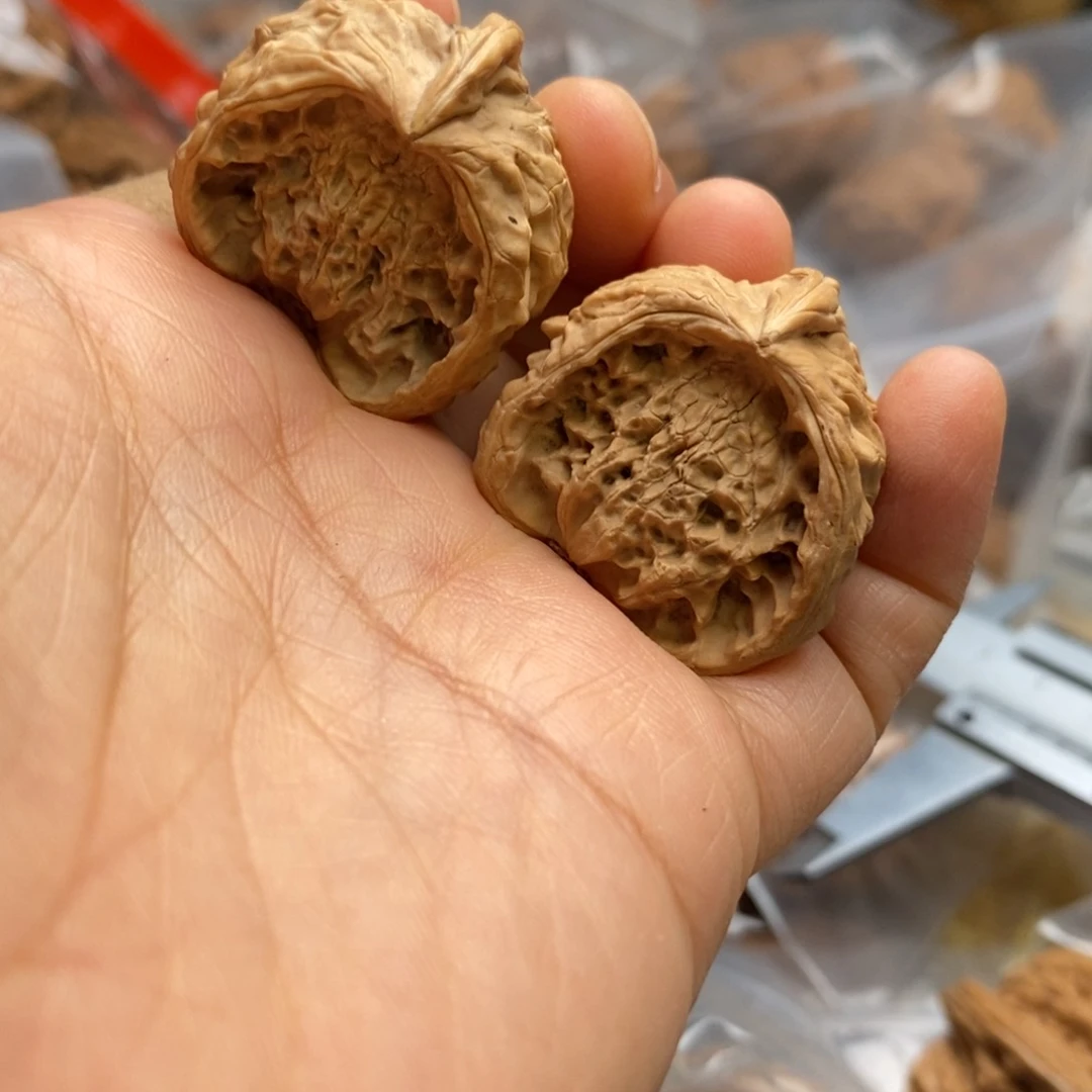 文玩核桃把件三棱