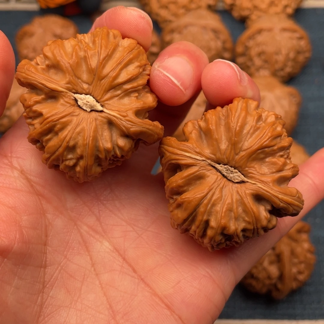 W***Y文玩核桃把件41全品球白