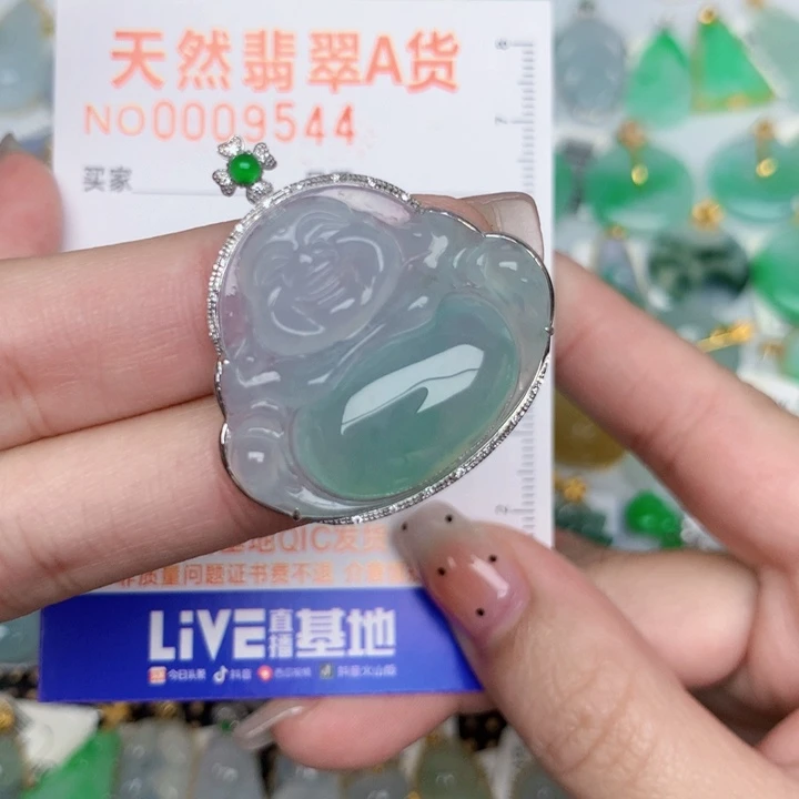 翡翠18K金镶嵌颈饰佛公