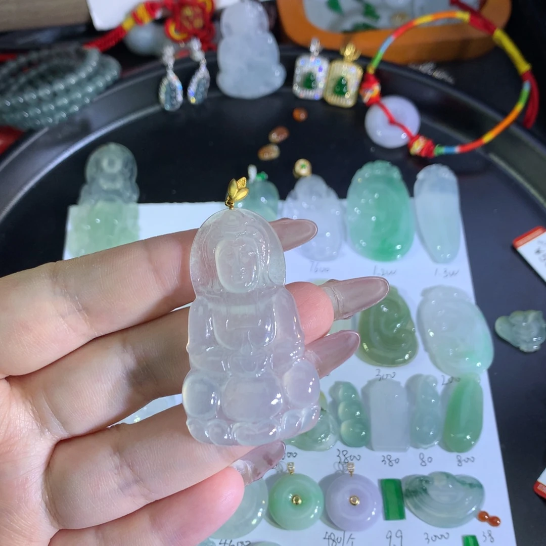 翡翠裸石未镶嵌冰观音