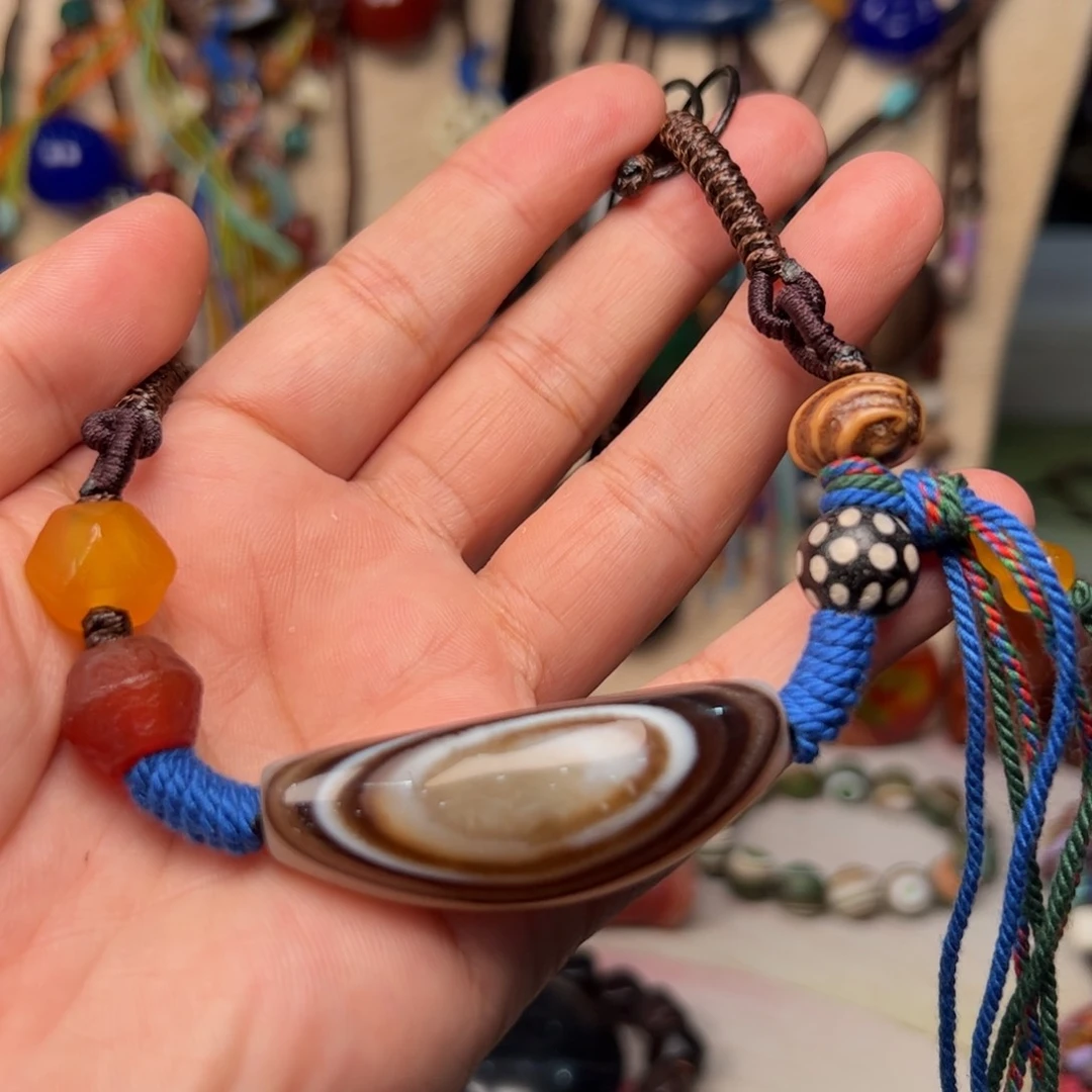 玛瑙/玉髓颈饰未镶嵌