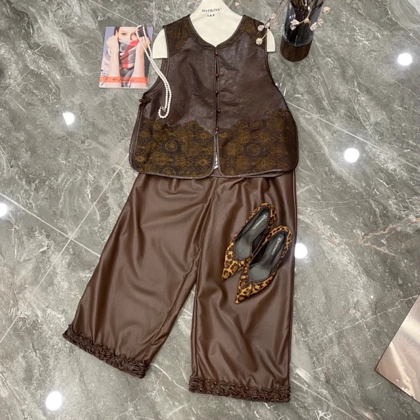 欧洲站2025秋季新款高端女装绵羊皮拼香云纱刺绣真皮马甲皮衣