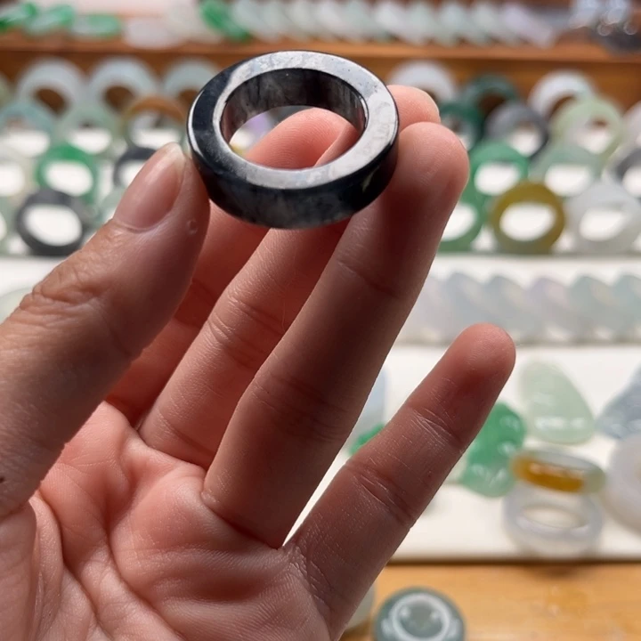 a***a定制翡翠未镶嵌翡翠