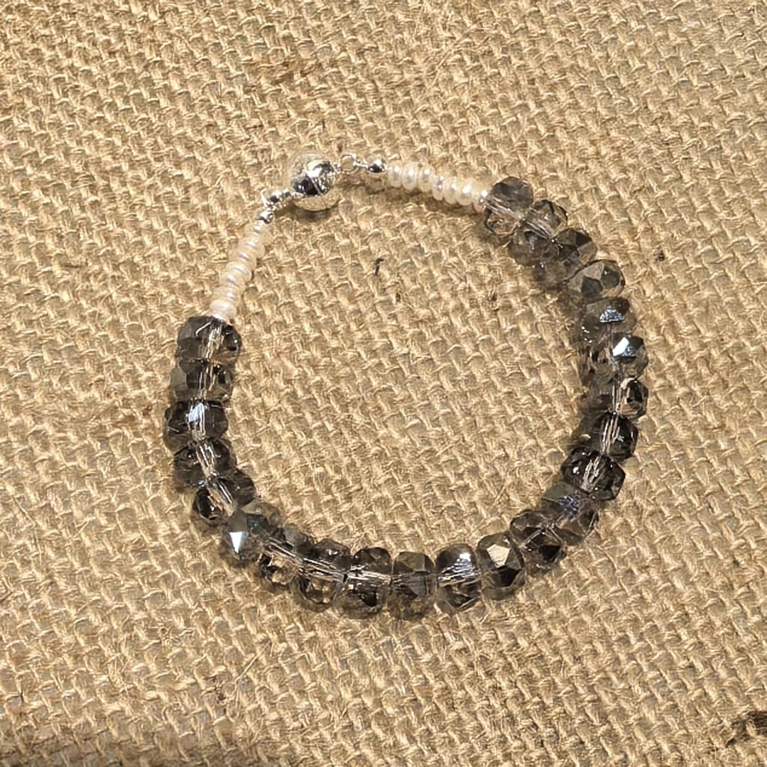 F469灰色车轮水水磁吸款手链