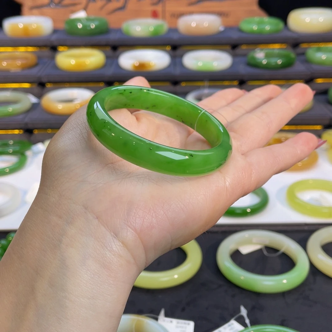 未镶嵌手镯和田玉色标 猕猴桃手镯53