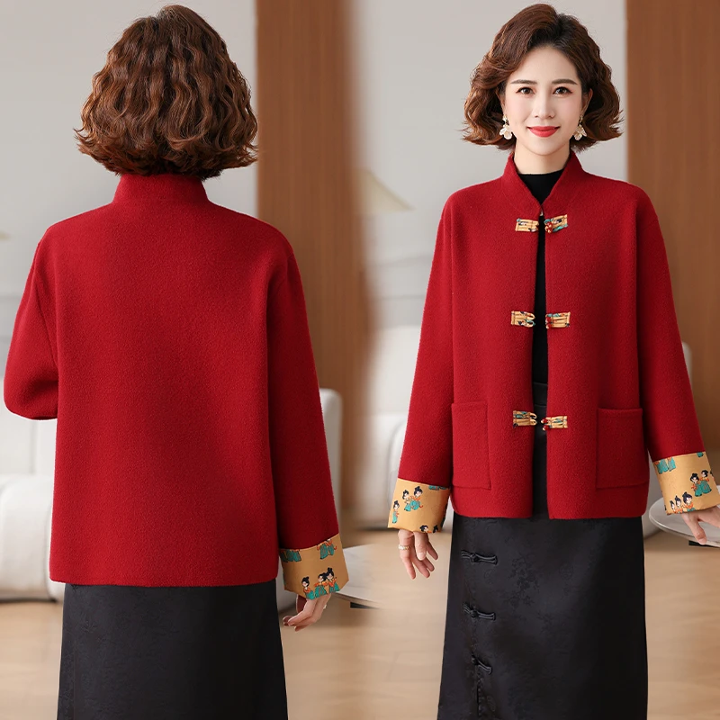 妈妈新中式外套春秋新款中老年洋气本命年红色上衣时尚开衫衣服女