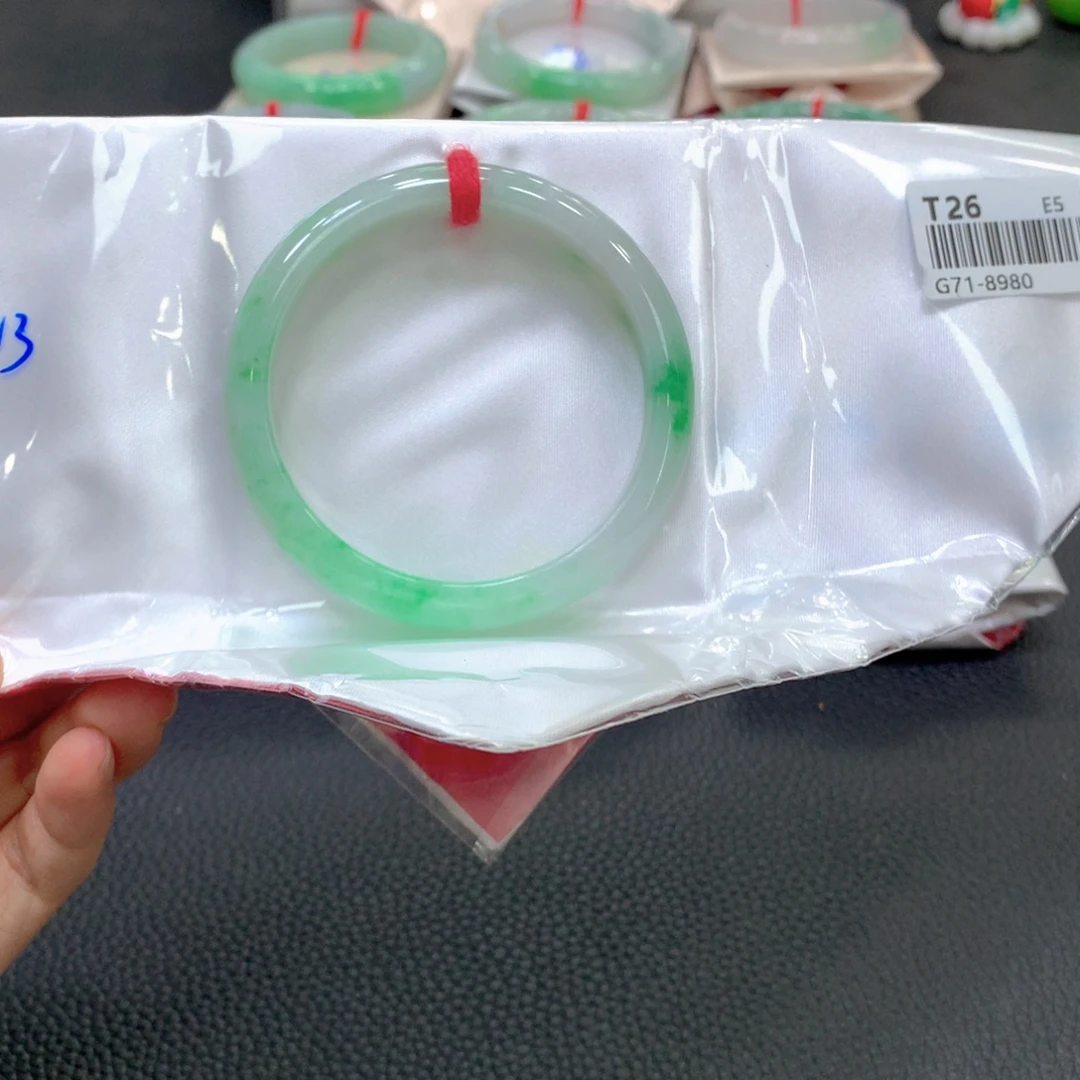 翡翠未镶嵌手镯12